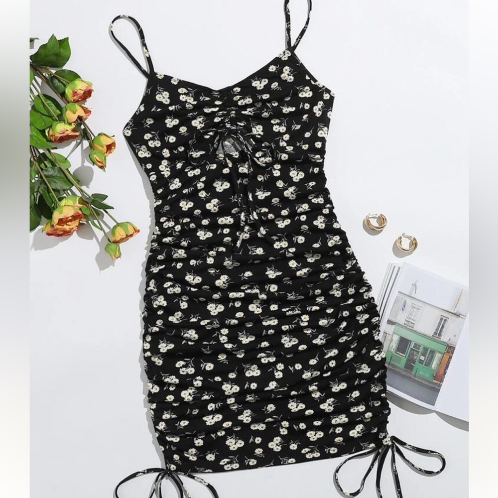 SHEIN Floral Body-con Dress